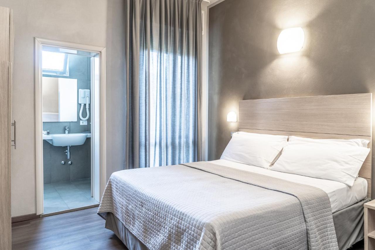 Hotel Columbia Bellaria-Igea Marina Exterior photo